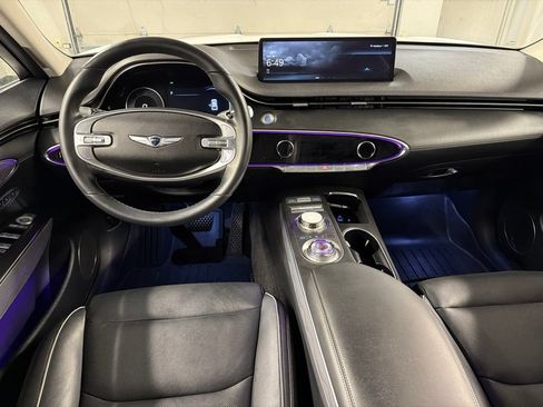 Used 2023 Genesis GV70 2.5T w/ Advanced Package AWD/4WD image 8