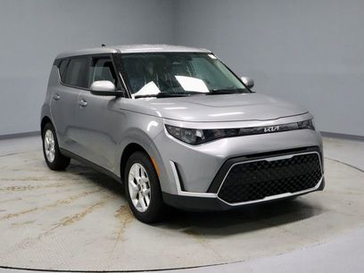 Used 2025 Kia Soul LX