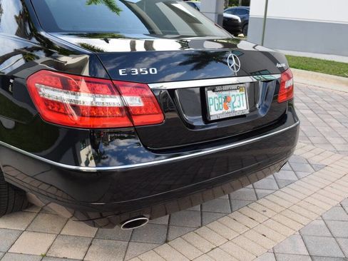 Used 2011 Mercedes-Benz E 350 4MATIC Sedan image 19