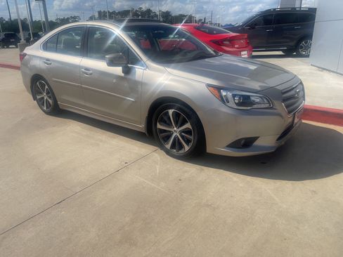 Used 2015 Subaru Legacy 2.5i Limited AWD/4WD image 2