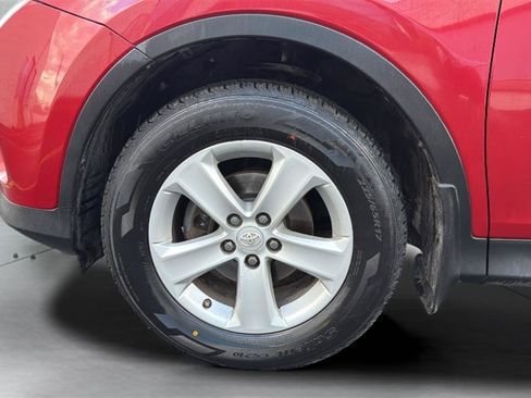 Used 2013 Toyota RAV4 XLE AWD/4WD image 32