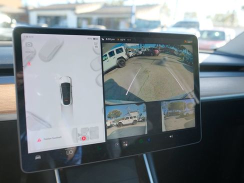 Used 2021 Tesla Model Y Long Range AWD/4WD image 15