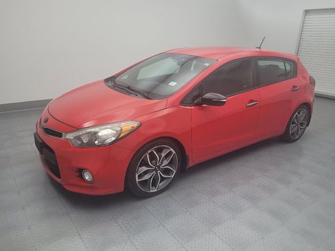 Used 2015 Kia Forte SX FWD image 2