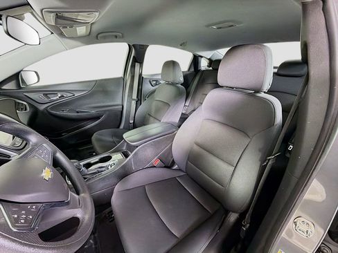 Used 2025 Chevrolet Malibu LT FWD image 13