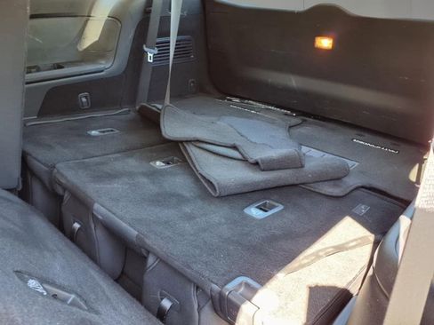 Used 2024 Nissan Pathfinder SV image 8