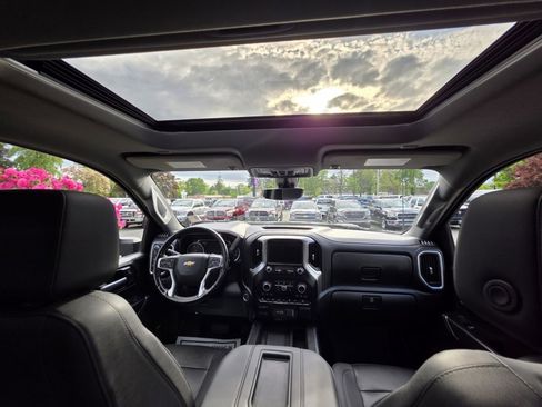 Used 2021 Chevrolet Silverado 3500 LTZ w/ LTZ Premium Package image 19