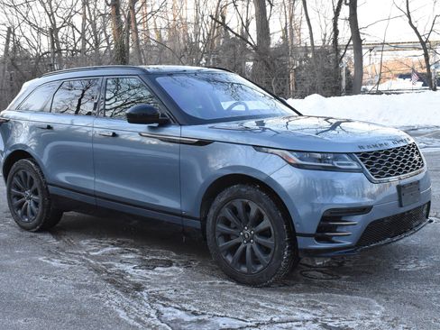 Used 2019 Land Rover Range Rover Velar R-Dynamic SE image 11