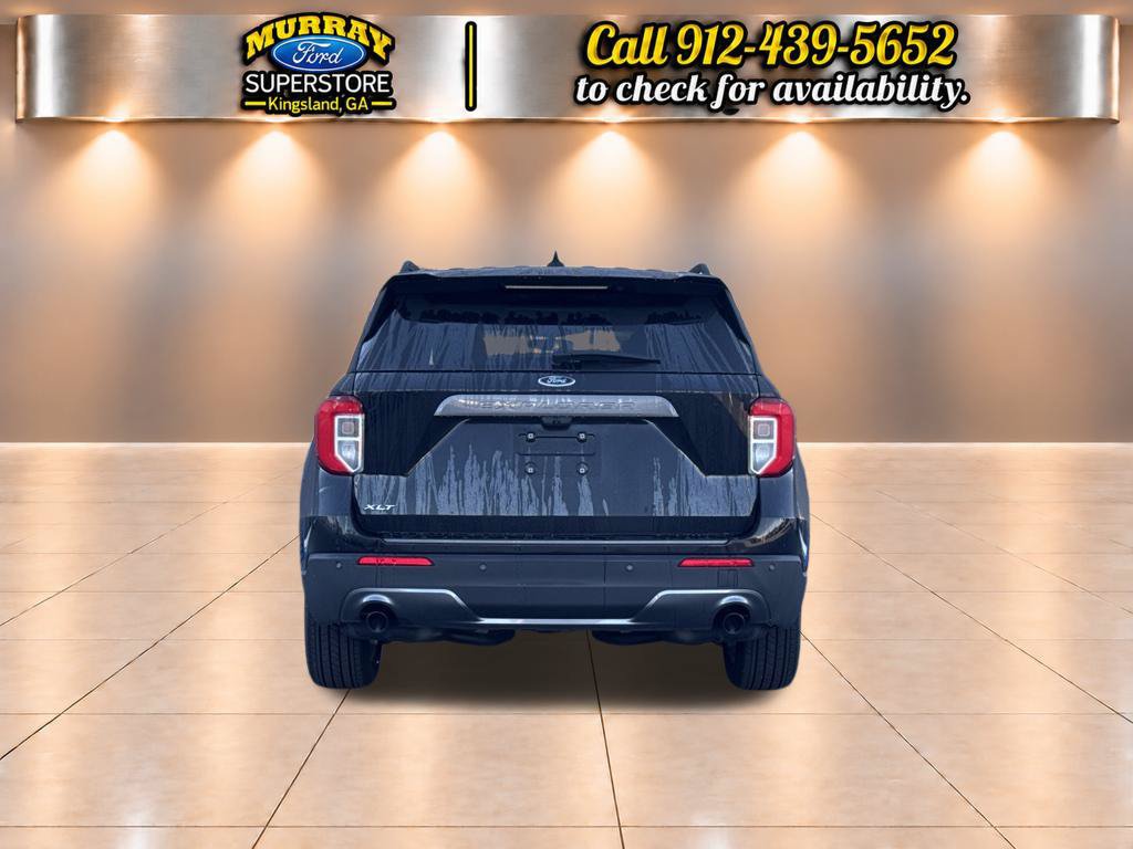 Used 2023 Ford Explorer XLT w/ Equipment Group 202A RWD image 5