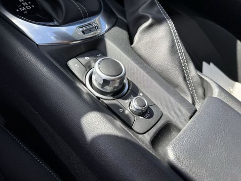 Used 2021 MAZDA MX-5 Miata Club image 52