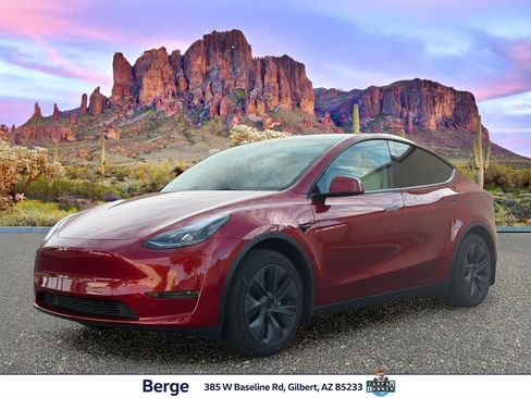 Used 2025 Tesla Model Y Long Range RWD image 1
