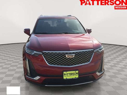 Used 2023 Cadillac XT6 Premium Luxury AWD/4WD image 2