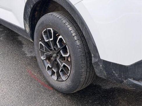 Used 2024 Hyundai Santa Cruz SE image 23