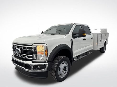 New 2025 Ford F450 XL w/ XL Chrome Package image 32