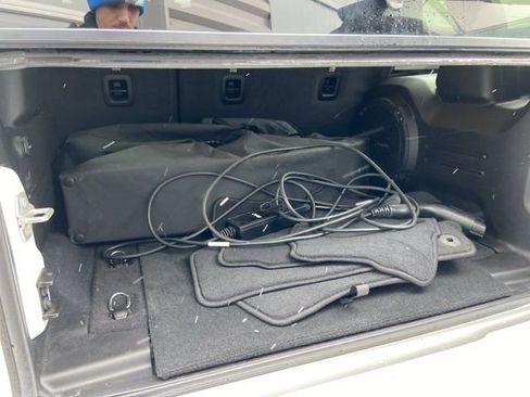 Used 2024 Jeep Wrangler High Altitude image 30