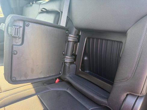 Used 2022 Chevrolet Silverado 2500 LTZ w/ LTZ Plus Package AWD/4WD image 18