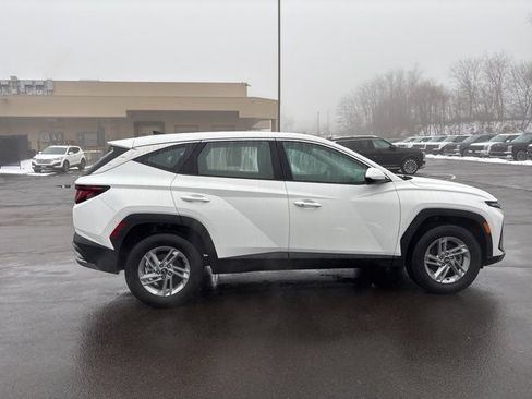 Used 2025 Hyundai Tucson SE image 7