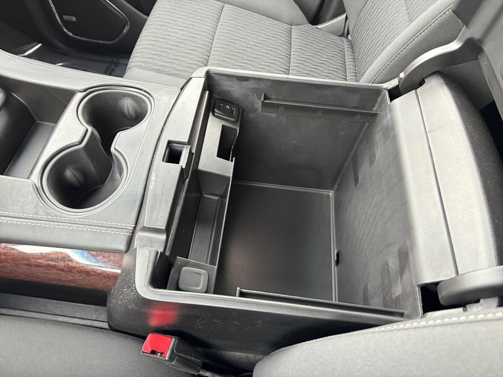 Used 2019 GMC Yukon SLE w/ SLE Value Package AWD/4WD image 27