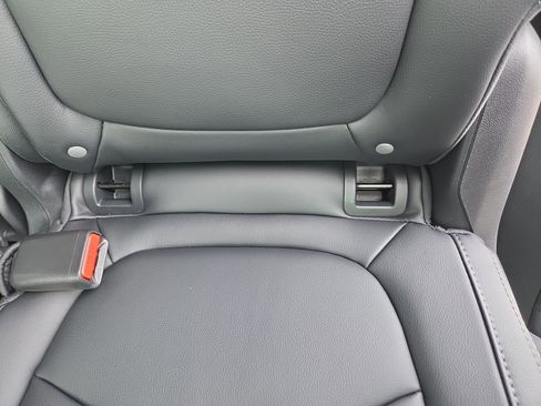 New 2025 Honda Pilot Touring image 36