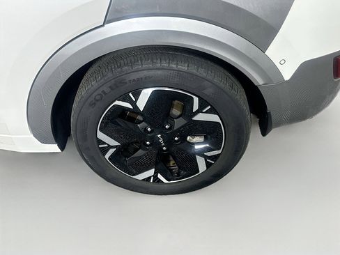 Used 2023 Kia Niro Wave FWD image 11
