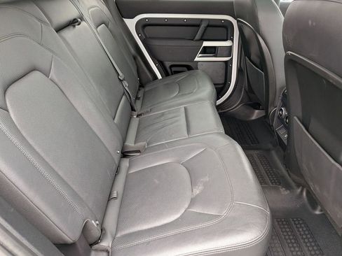 Used 2023 Land Rover Defender 110 S image 30