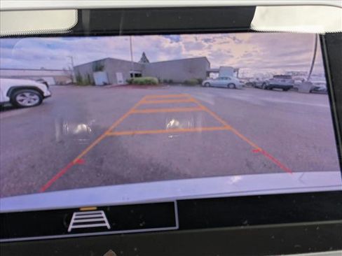 Used 2023 Chevrolet Malibu LT image 12