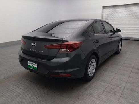 Used 2020 Hyundai Elantra SE w/ Cargo Package (C1) FWD image 9