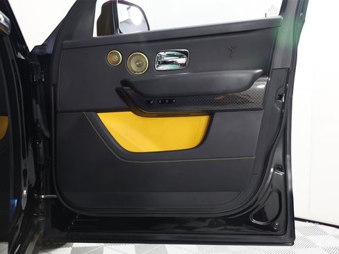 Certified 2023 Rolls-Royce Cullinan Black Badge w/ Driver's Package image 23