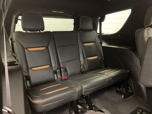 Used 2023 GMC Yukon AT4 image 31