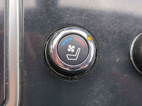 Used 2023 Nissan Maxima SR image 22