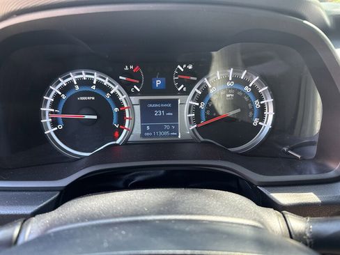 Used 2014 Toyota 4Runner Limited AWD/4WD image 37