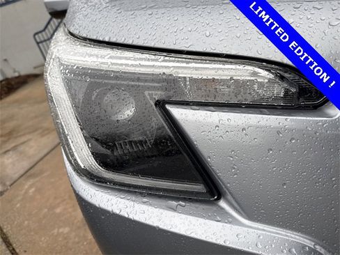 Certified 2022 Subaru Forester Limited image 27