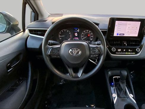 Used 2024 Toyota Corolla LE FWD image 6