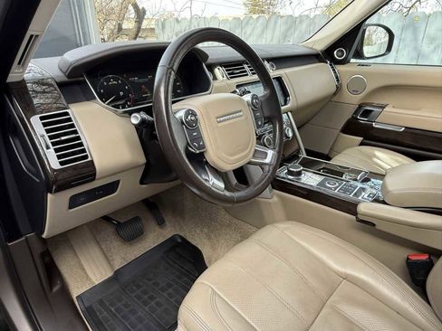 Used 2016 Land Rover Range Rover HSE image 6