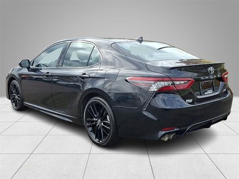 Used 2024 Toyota Camry XSE image 4