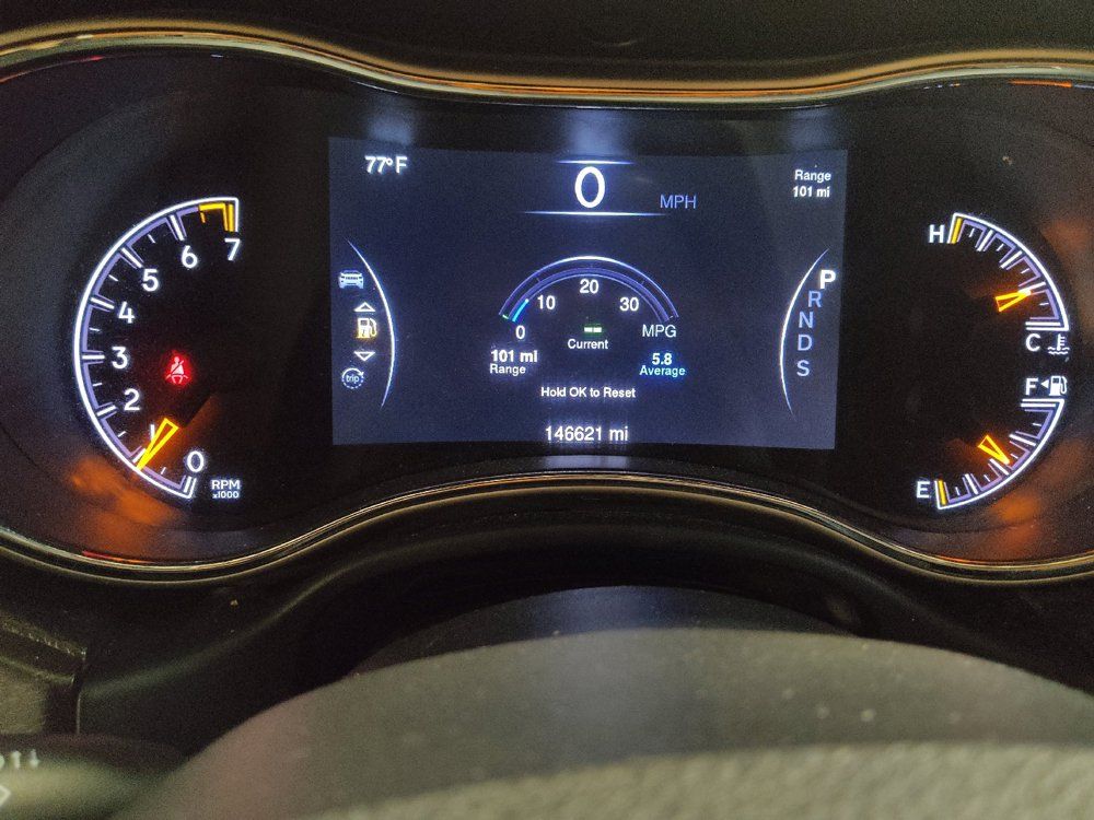 Used 2014 Jeep Grand Cherokee Laredo w/ Security & Convenience Group AWD/4WD image 23