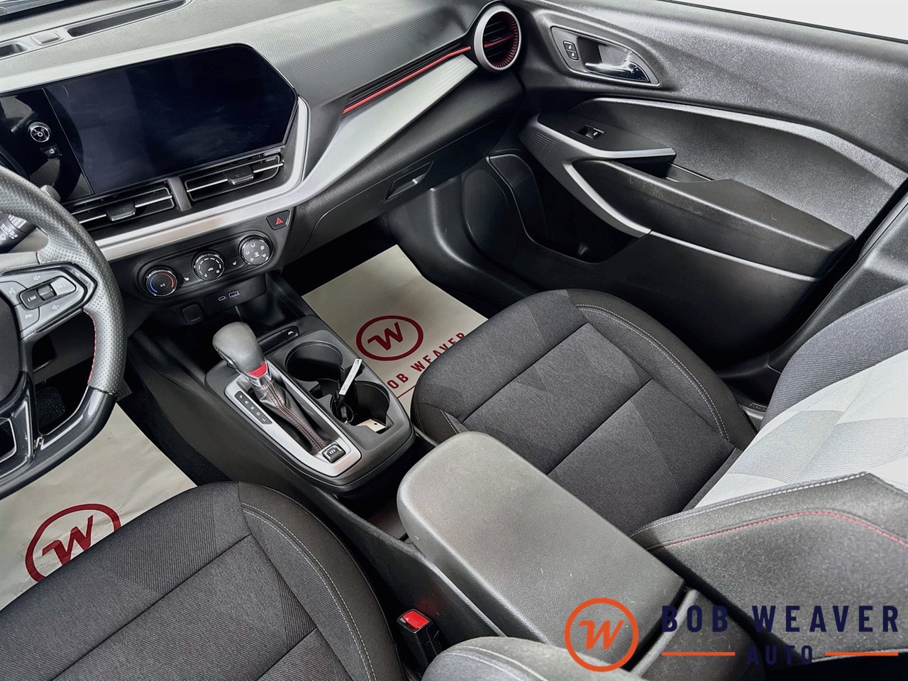 Used 2024 Chevrolet Trax RS w/ Driver Confidence Package FWD image 28