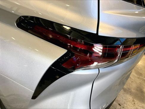 Used 2024 Toyota Sienna XLE image 35