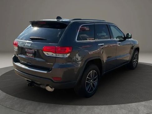 Used 2018 Jeep Grand Cherokee Limited AWD/4WD image 9