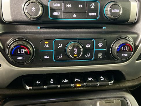 Used 2018 GMC Sierra 1500 SLT AWD/4WD image 25