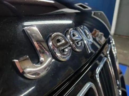 Used 2015 Jeep Grand Cherokee Laredo w/ Quick Order Package 23E image 46