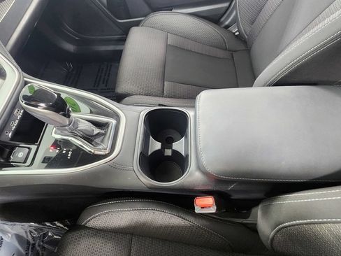 Used 2024 Subaru Outback Premium AWD/4WD image 34