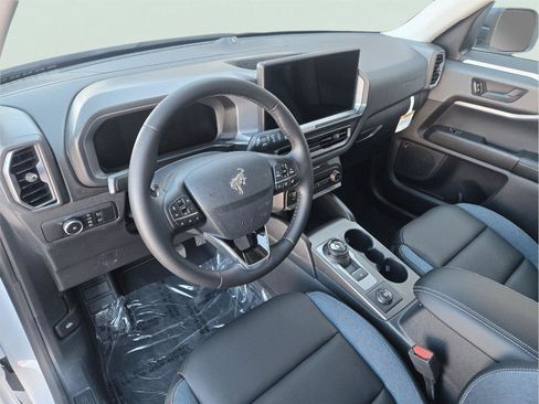 Used 2026 Ford Bronco Sport Outer Banks w/ Outer Banks Tech Package+ AWD/4WD image 7