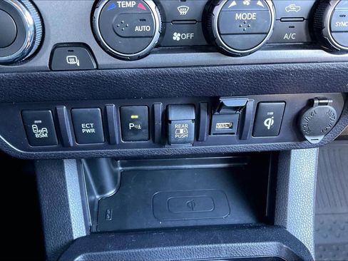 Used 2023 Toyota Tacoma TRD Sport w/ TRD Premium Sport Package image 21