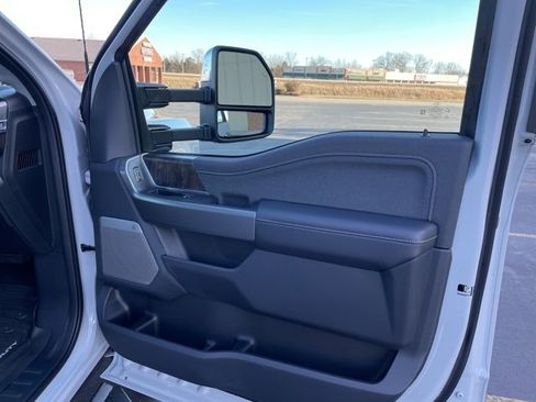 New 2026 Ford F250 Lariat image 60