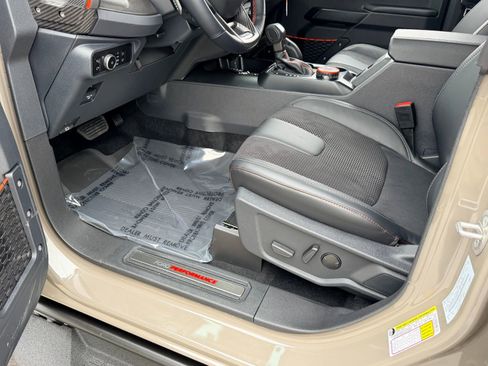 New 2025 Ford Bronco Raptor w/ Interior Carbon Fiber Pack image 38