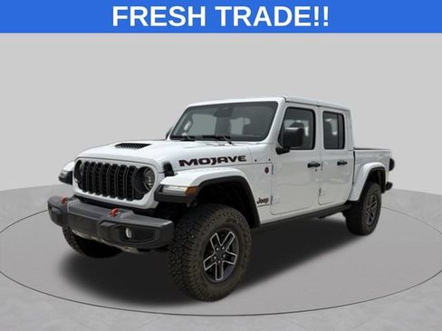 Used 2026 Jeep Gladiator Mojave AWD/4WD image 1