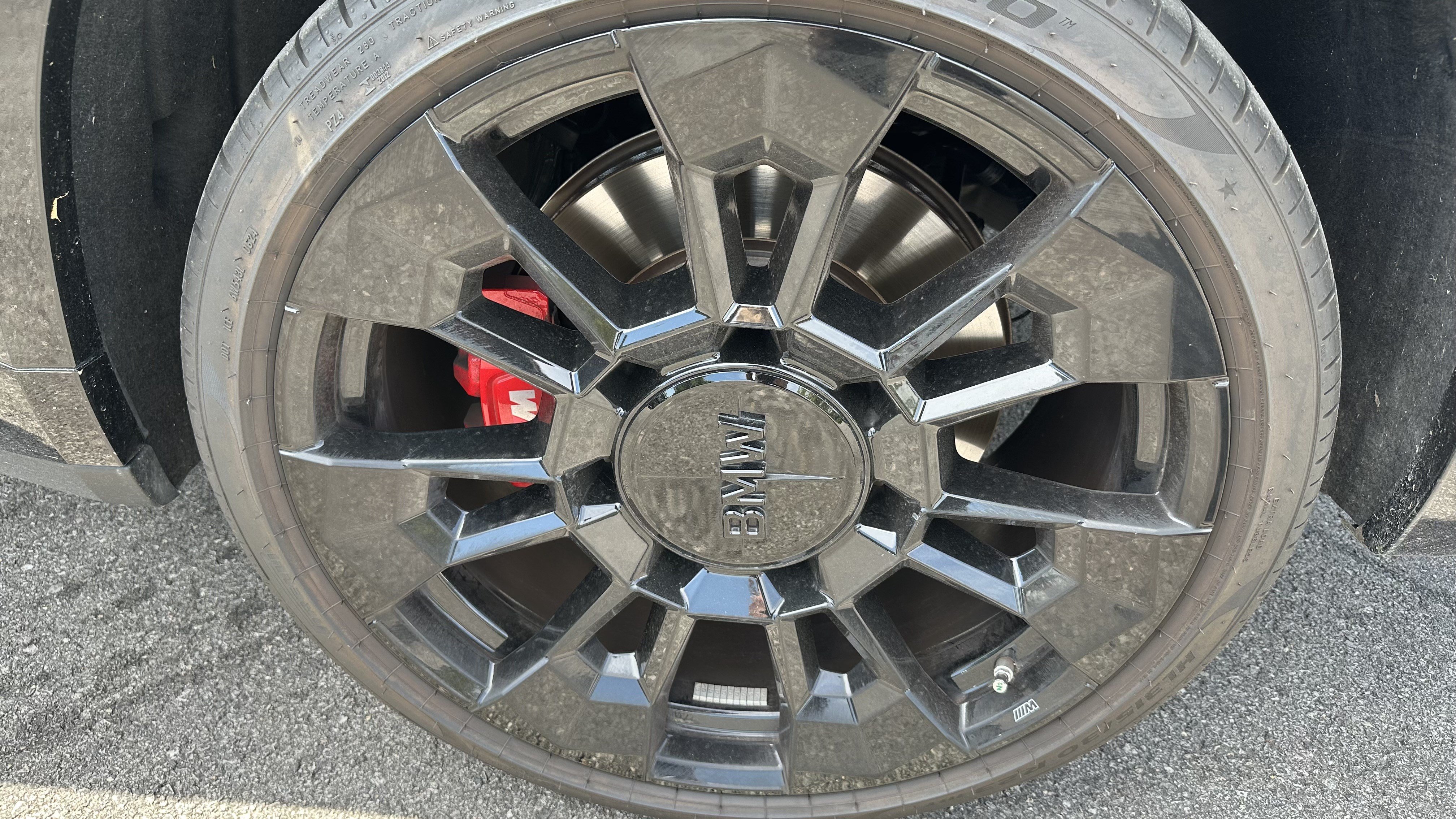 Certified 2025 BMW XM AWD/4WD image 13