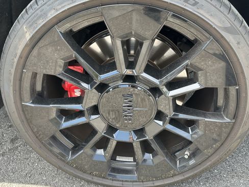 Used 2025 BMW XM AWD/4WD image 13