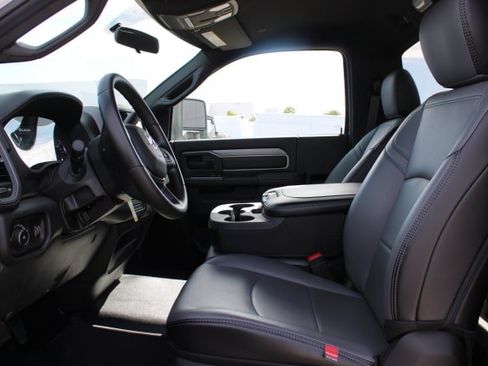 New 2025 RAM 4500 Tradesman RWD image 29
