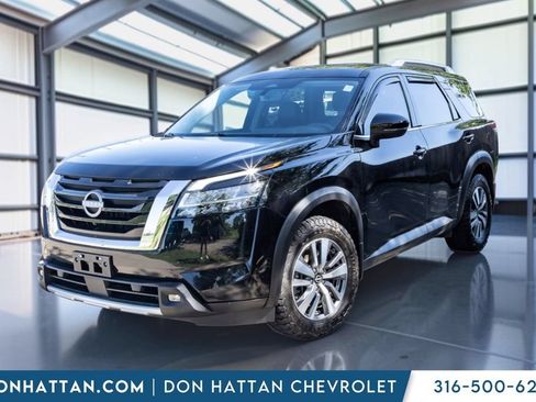 Used 2023 Nissan Pathfinder SL AWD/4WD image 21